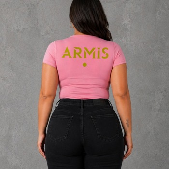 T-SHIRT ARMIS MULHER – Curvy Fit